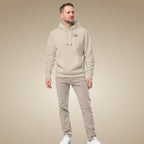 Man wearing a organic cotton beige hoodie